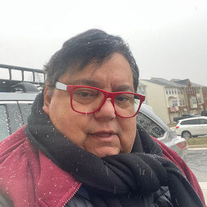 Meet your Posher, Adolfo